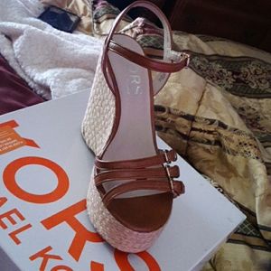 Michael kors wedges